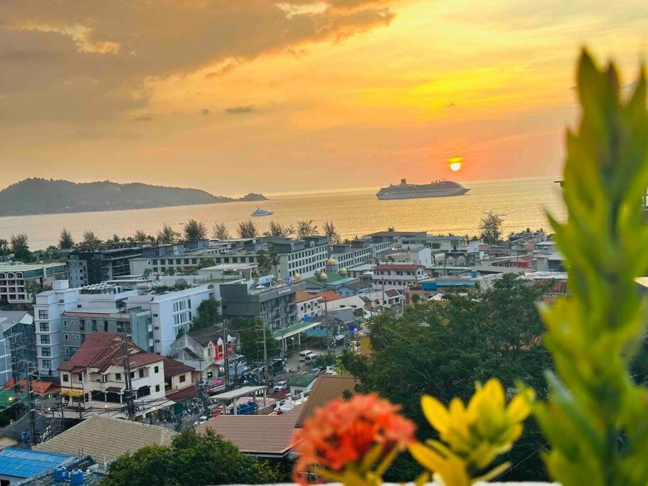 Апартаменты Alpaca Sky View Patong Экстерьер фото